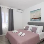 Isabora * Dubrovnik