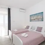 Isabora Apartment *