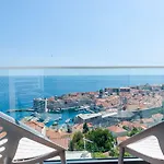 Isabora * Dubrovnik