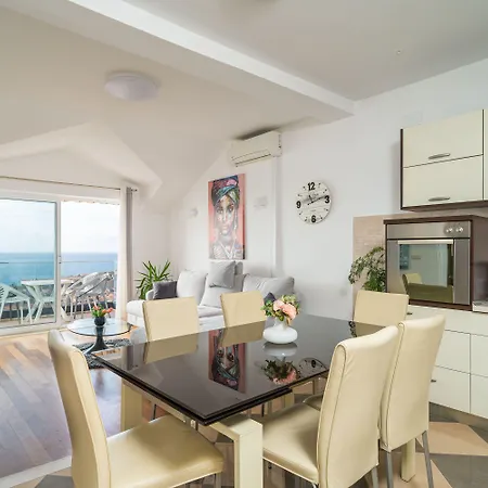 Апартаменты Isabora *