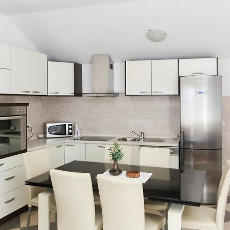 Isabora * Дубровник