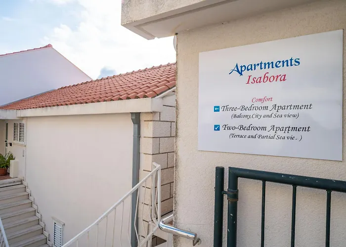 Isabora *