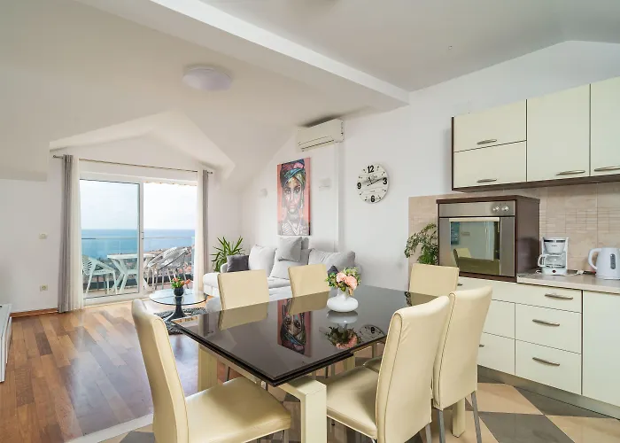 Apartament Isabora *